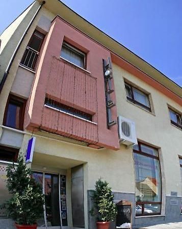 Hotel Maxim Tvrdošín Exterior photo