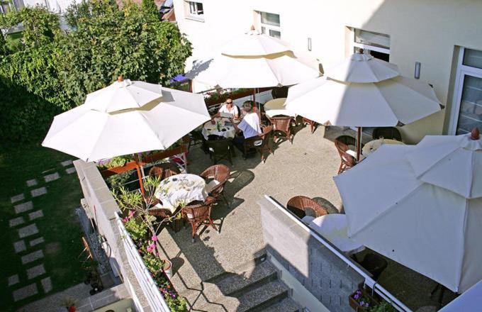 Hotel Maxim Tvrdošín Exterior photo