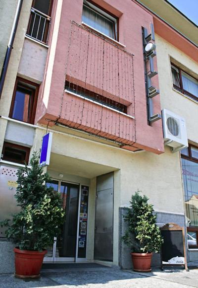Hotel Maxim Tvrdošín Exterior photo