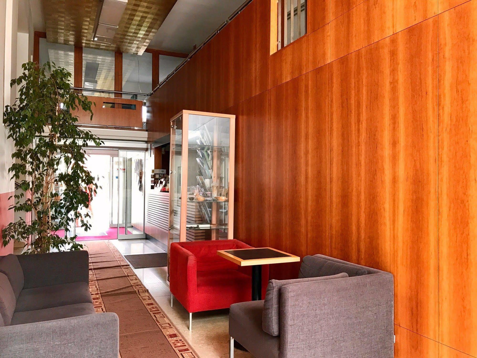 Hotel Maxim Tvrdošín Exterior photo